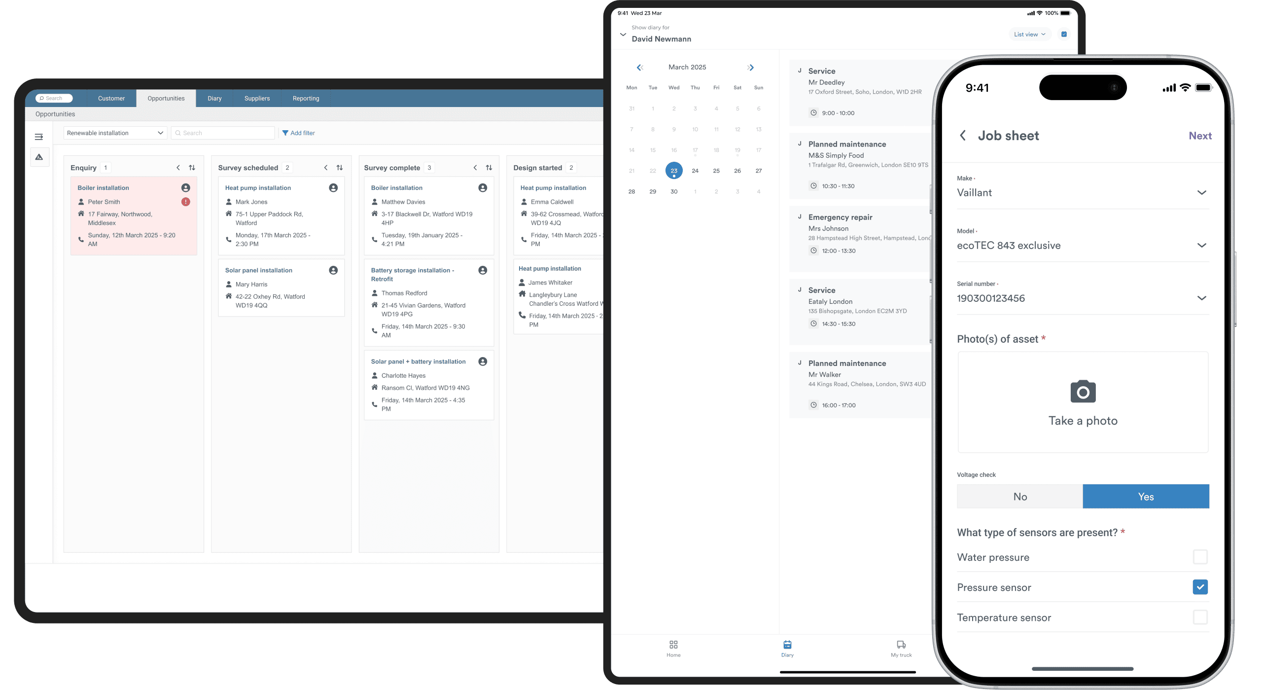 Pipely app interface for managing clients and cashflow